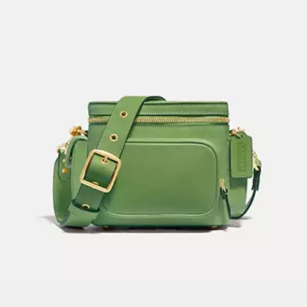 RARE coach utility 18 bag turn lock crossbody green